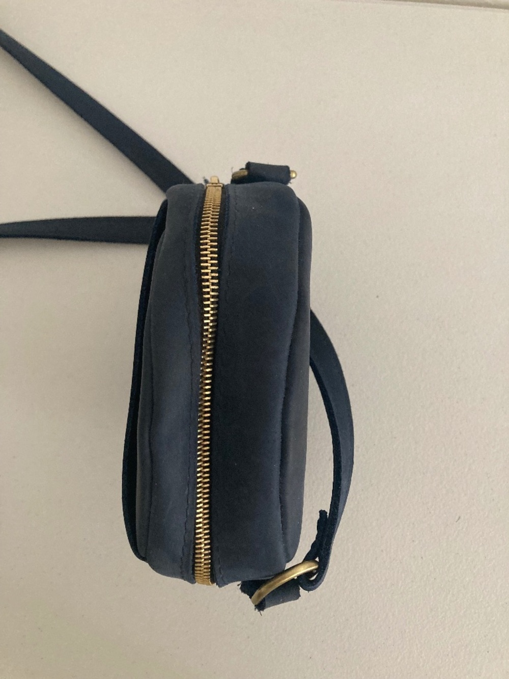 Portland Leather Round Crossbody Bag Dark Blue Firm Leather, fair condition - Picture 5 of 12